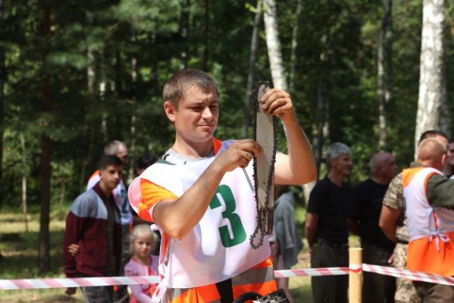 На Волині обрали кращого лісоруба. ФОТО
