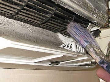 На Волині орудують шахраї, які нібито чистять кондиціонери. ФОТО