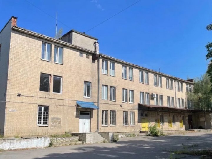 Біля вокзалу у Луцьку продають офісний центр за 33 мільйони гривень