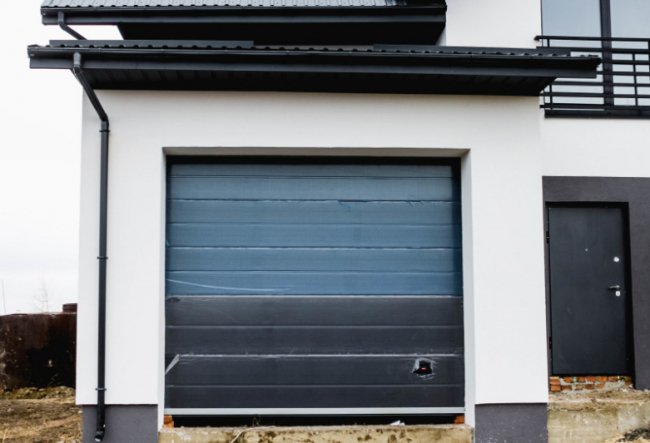 Під Луцьком продають стильний двоповерховий котедж. ФОТО*