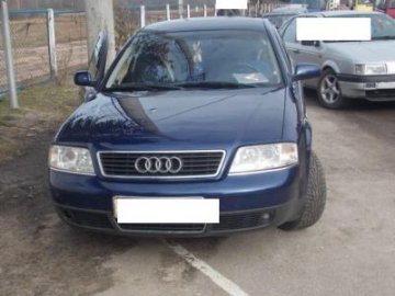 Луцькі прикордонники затримали білорусів з викраденими Audi