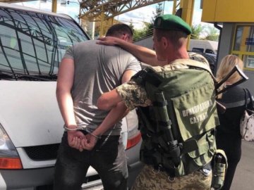 Волинянину, який переправляв жінок у секс-рабство, оголосили про підозру