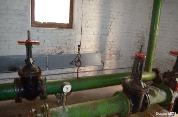 Вночі у лучан перестане зникати вода у кранах. ФОТО