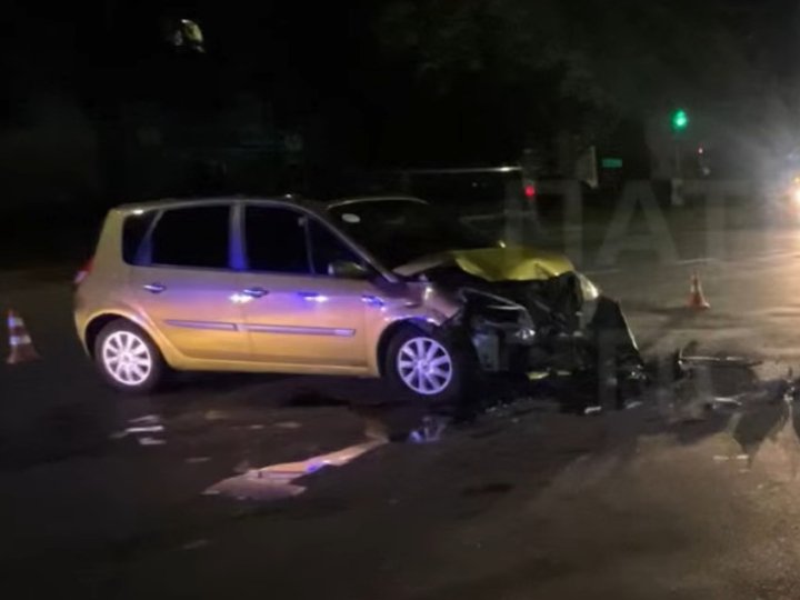 У Луцьку на перехресті зіткнулися два легковики. ВІДЕО