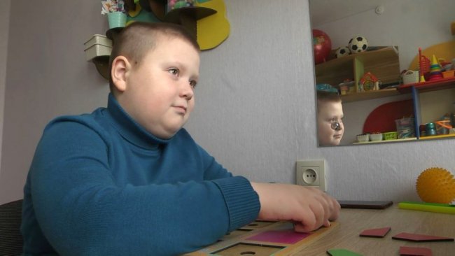 «У мене дитина непроста», – лучанка про виховання 10-річного сина з аутизмом