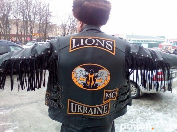 Волинські байкери зробили подарунок для малюків