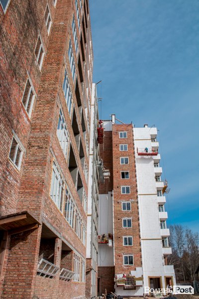 Ростуть, мов на дріжджах: як у ЖК «Caramel Residence» будують «карамельні» багатоповерхівки. ФОТО*