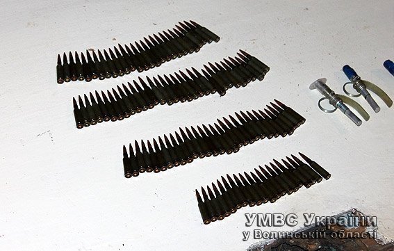 На Волині боєць добровольчого батальйону обстріляв автомобіль. ФОТО. ВІДЕО