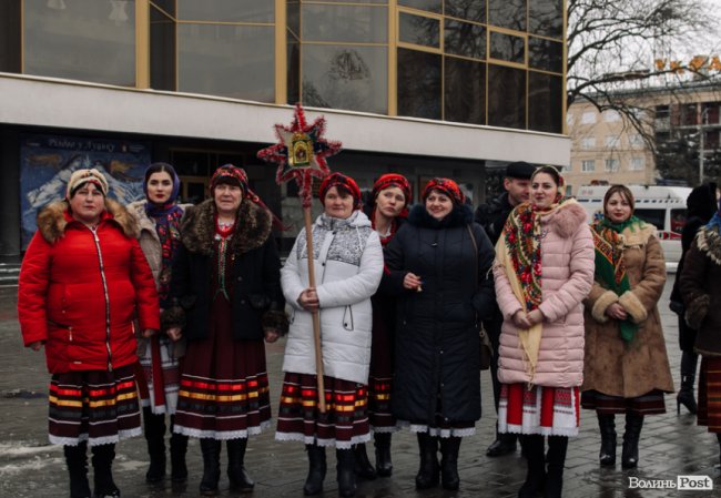 У центрі Луцька – різдвяний фестиваль. ФОТОРЕПОРТАЖ