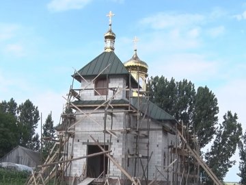 За документами – житловий будинок: у селі на Волині незаконно будуть храм Московського патріархату. ВІДЕО