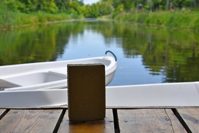 Ранкова кава, обідня регата, вечірні подорожі: шалені пригоди бруківки «Le Bruk» у Луцьку*