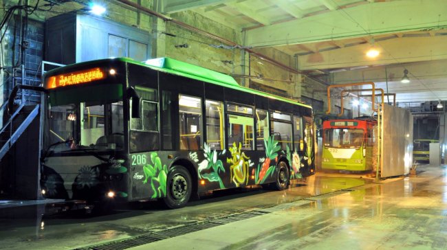 У Луцьку їздитимуть «квіткові» тролейбуси 