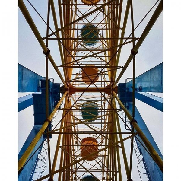 «Чортове» колесо в центральному парку від @romanvishnak