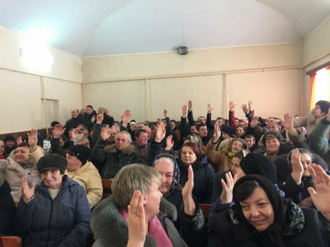 Децентралізація з інтригами: у селі не знали про об'єднання з Торчином