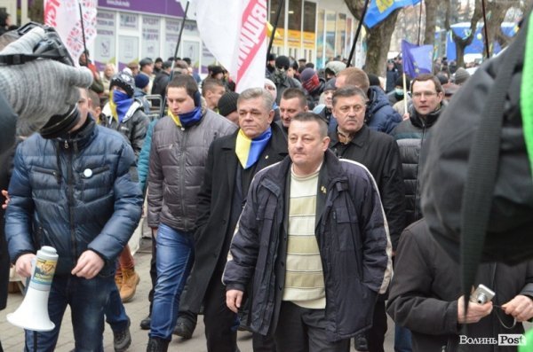 Майдан у Луцьку: Віче і хода на ДПЗ. ФОТО