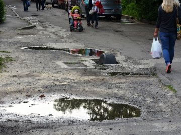 Які двори оновлять в мікрорайоні ДПЗ цього року. ФОТО