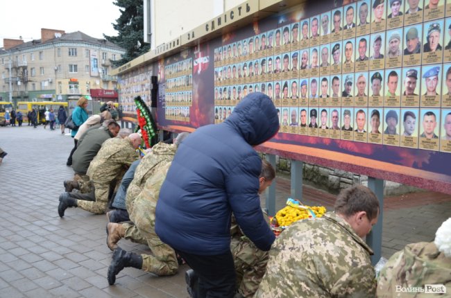 Герої завжди з нами: у Луцьку вшанували загиблих в російсько-українській війні. ФОТО