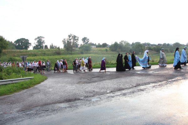 У волинському монастирі молились за бійців, які перебувають на Сході. ФОТО
