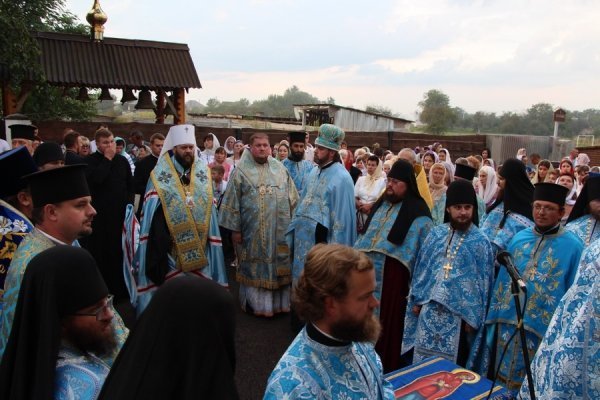 У волинському монастирі молились за бійців, які перебувають на Сході. ФОТО