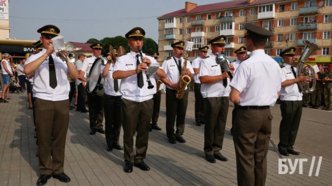 Як у Володимирі зустрічали бійців 14-ої бригади, що повернулися із зони ООС. ФОТО