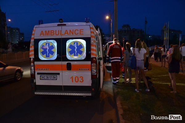 У Луцьку аварія: «Беха» хотіла проскочити, але «влетіла» у Seat. ФОТО