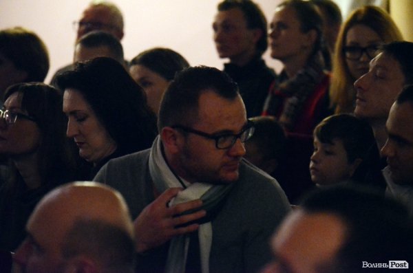 Польський джазовий гурт заспівав у Луцьку колядки.ФОТО