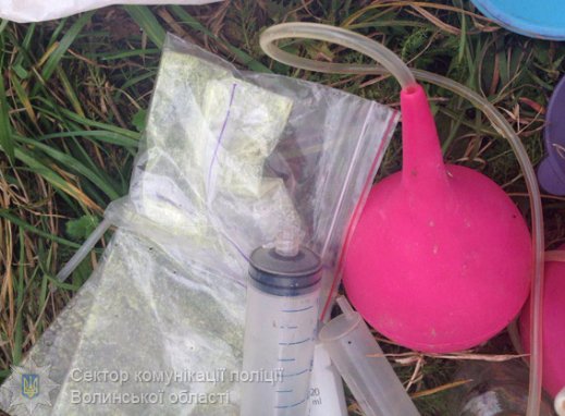 Затримали лучан, які виготовляли та продавали наркотики