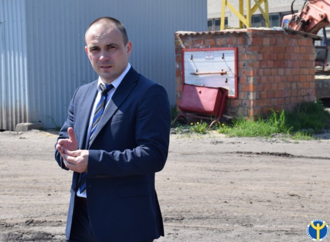 «Навчимо виготовляти цеглу»: волинян кличуть на роботу на керамічний завод. ФОТО