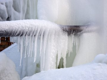 Як не допустити замерзання зовнішньої каналізаційної лінії*