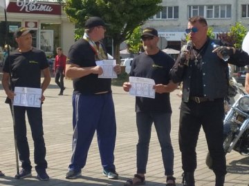 У Луцьку побували учасники всеукраїнського християнського автопробігу проти наркотиків