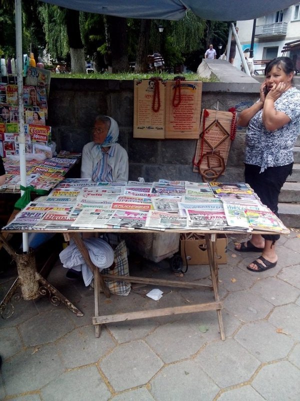 У Луцьку попри заборони продовжують стихійно торгувати. ФОТО