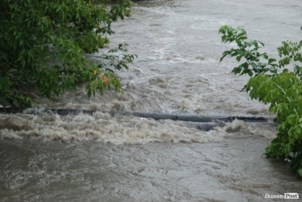 Вид з мосту на Винниченка 