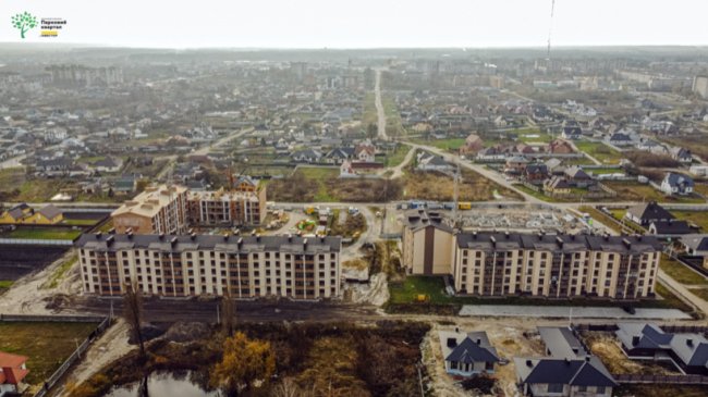 Що нового у ЖК «Парковий квартал»: фотозвіт із будівництва*