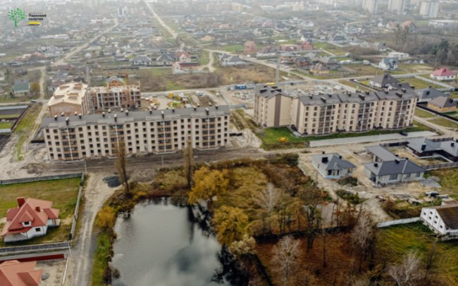 Що нового у ЖК «Парковий квартал»: фотозвіт із будівництва*