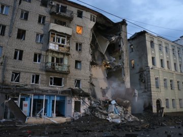 Зеленський провів Ставку: головне питання – Харків, захист міста від російських ударів