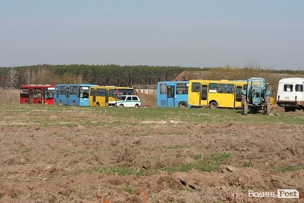 Луцьке сміттєзвалище посадовці обсаджують лісом. ФОТО. ВІДЕО
