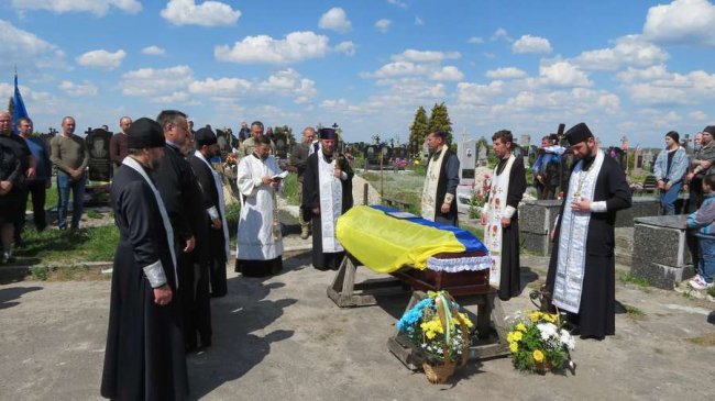 На Волині провели в останню путь Героя Юрія Хвалька