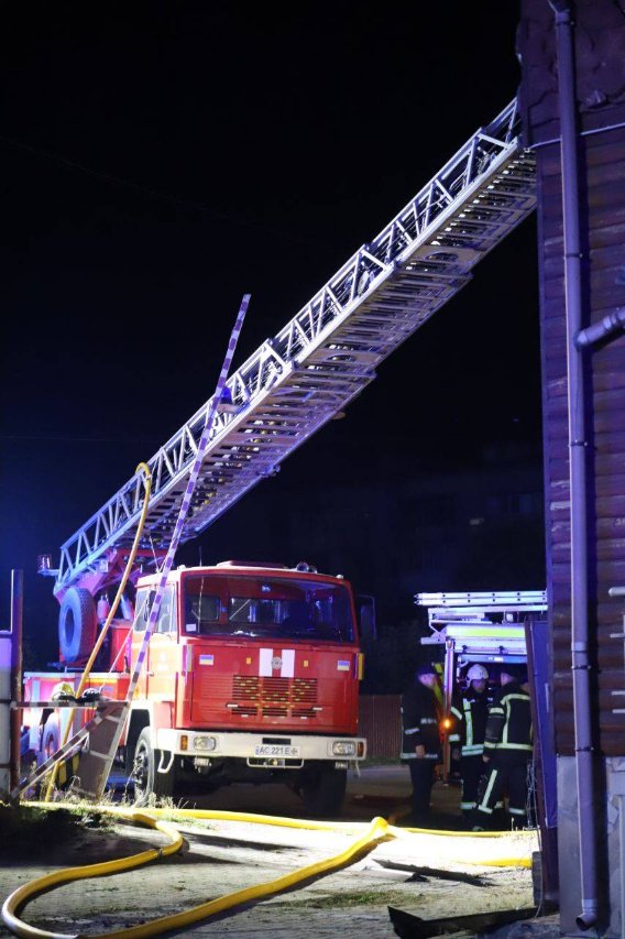 У Луцьку вночі горіла баня. ФОТО