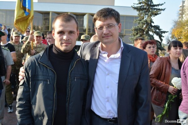 Ліцеїсти-першокурсики отримали погони та нове звання. ФОТО