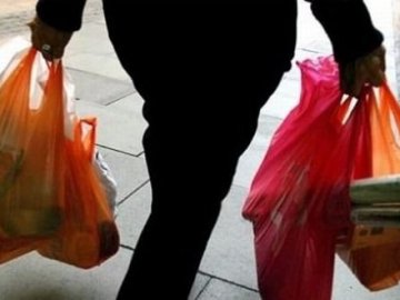 Луцькрада просить парламент заборонити продаж поліетиленових пакетів