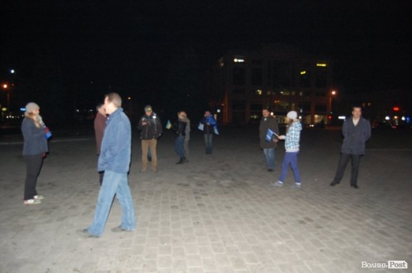 У Луцьку активісти збиралися на Театральному майдані. ФОТО. ВІДЕО