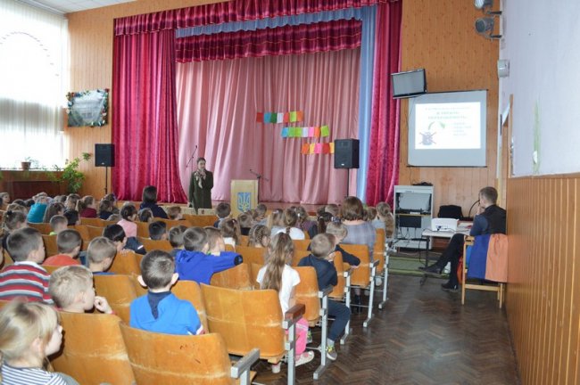 У ковельських школах дітей навчать сортувати сміття