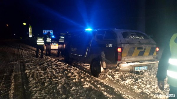 Поліціянтів у нічному Луцьку мало і вони не реагують на аварійні вогні автівки