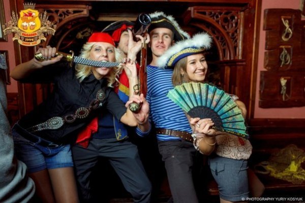 Піратська вечірка в луцькому клубі. ФОТО. ВІДЕО