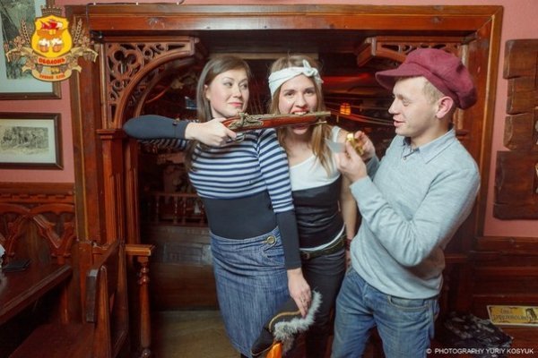 Піратська вечірка в луцькому клубі. ФОТО. ВІДЕО