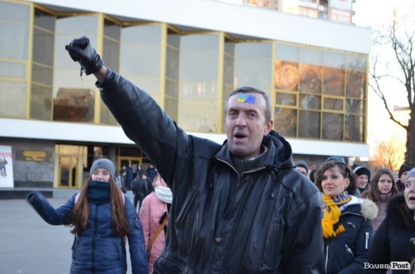 Другий день Нового Майдану у Луцьку. ФОТО