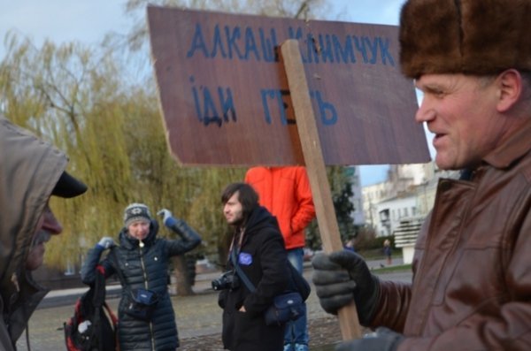 Луцькі революційні плакати. ФОТО