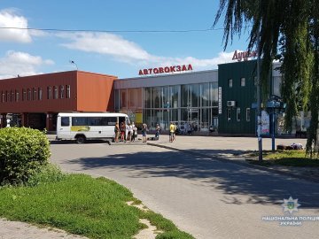 Жінці, яка грозилася підірвати луцьку автостанцію, «світить» до шести років тюрми