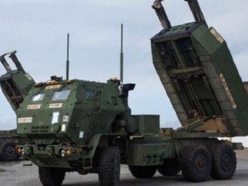 Росія била по дерев’яних «HIMARSах» дорогими ракетами «Калібр», – WP