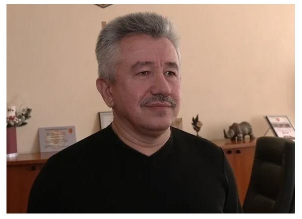 «Не надягну маску, поки живу на землі»: на Рівненщині вчителька потрапила в скандал через релігійні переконання